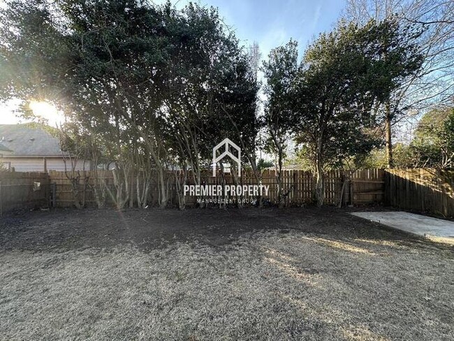 Building Photo - 5560 Cottonwood Rd