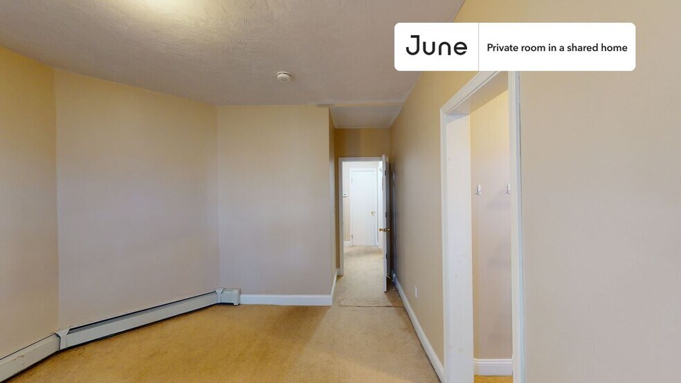 Building Photo - Room in Shared 3 bed/1 bath home