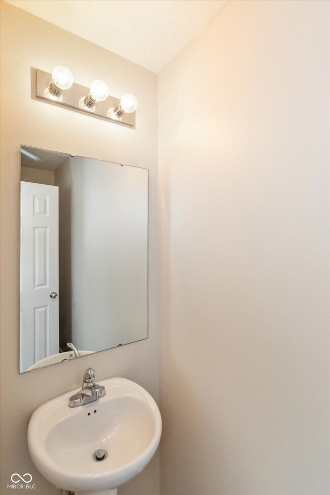 Building Photo - 1049 Taurus Ct