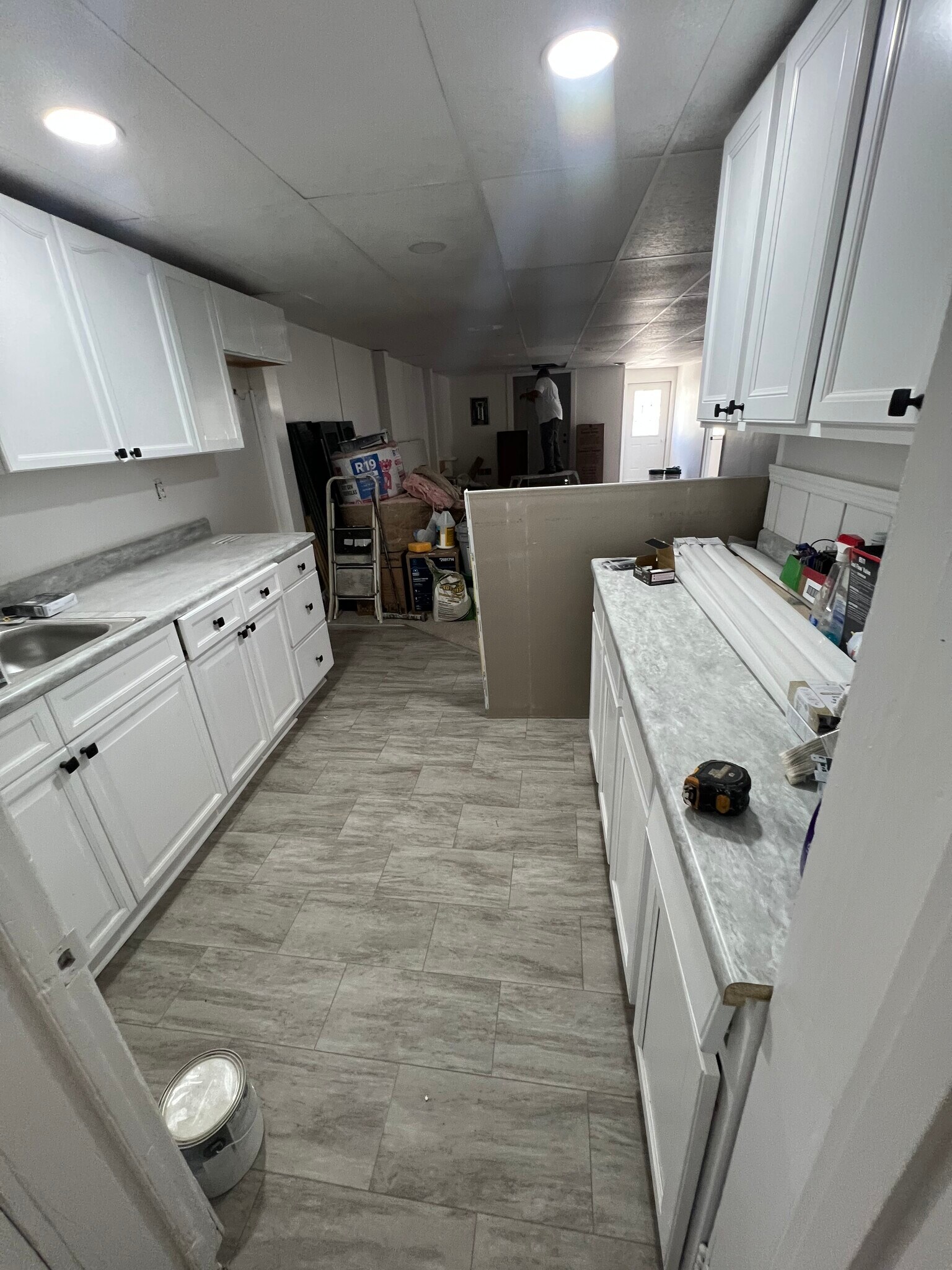 Kitchen - 1 W Hanover St