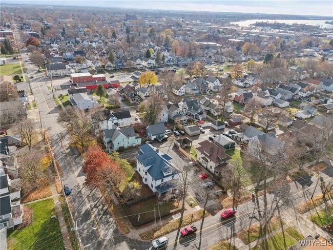 Building Photo - 319 Wheatfield St