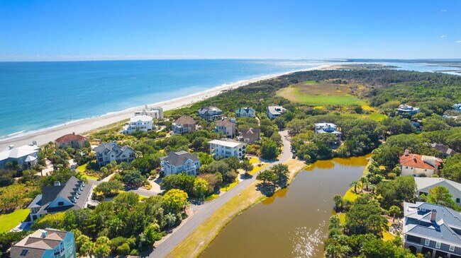 Building Photo - 205 Sea Island Dr