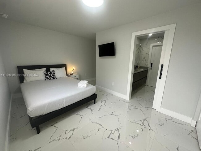 Building Photo - 1074 NW 61st St