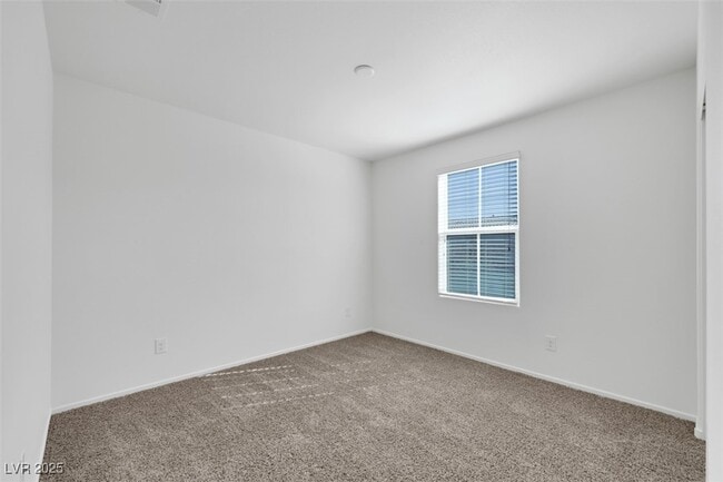 Building Photo - 4561 Woolcomber St