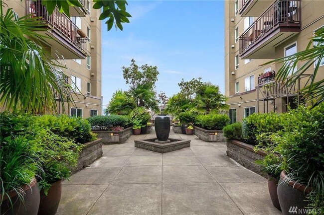 Building Photo - Stylish 1-Bedroom in the Heart of Capitol ...