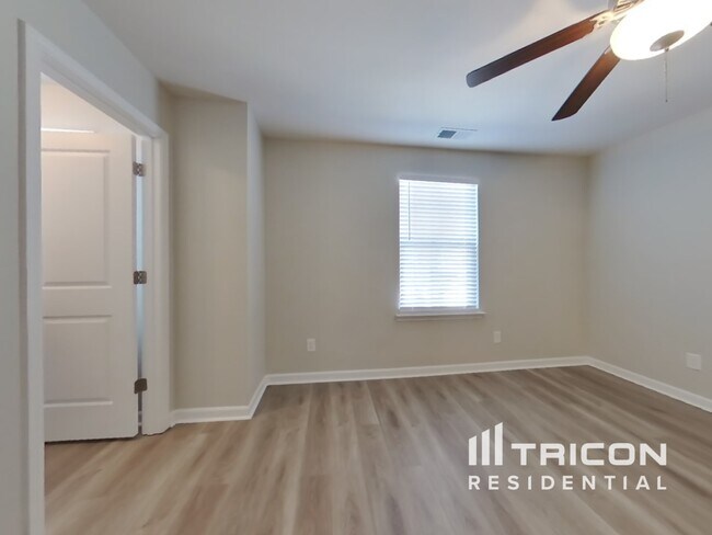 Building Photo - 309 Woodfern Ct