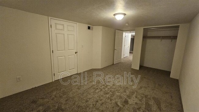 Building Photo - 1222 E Baldwin Ave