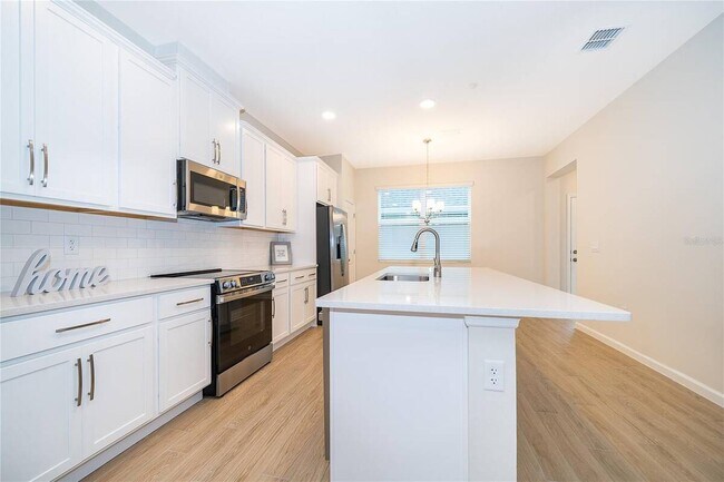 Building Photo - 474 Lady Palm St