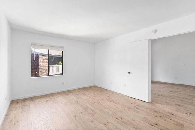 Building Photo - Stunning 1 Bedroom 1 Bath in Dana Point
