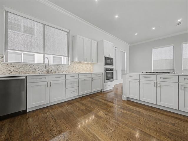 Building Photo - 101 Decker Ct