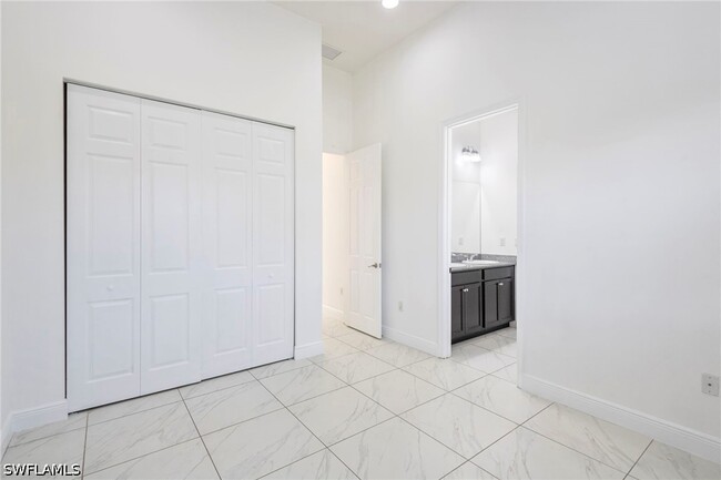 Building Photo - 5114 Genoa St