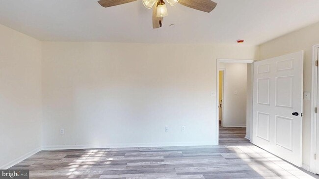 Building Photo - 40750 King Dr