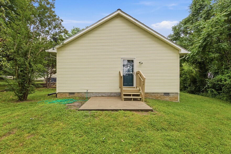 Building Photo - 2642 Hibbitts Rd