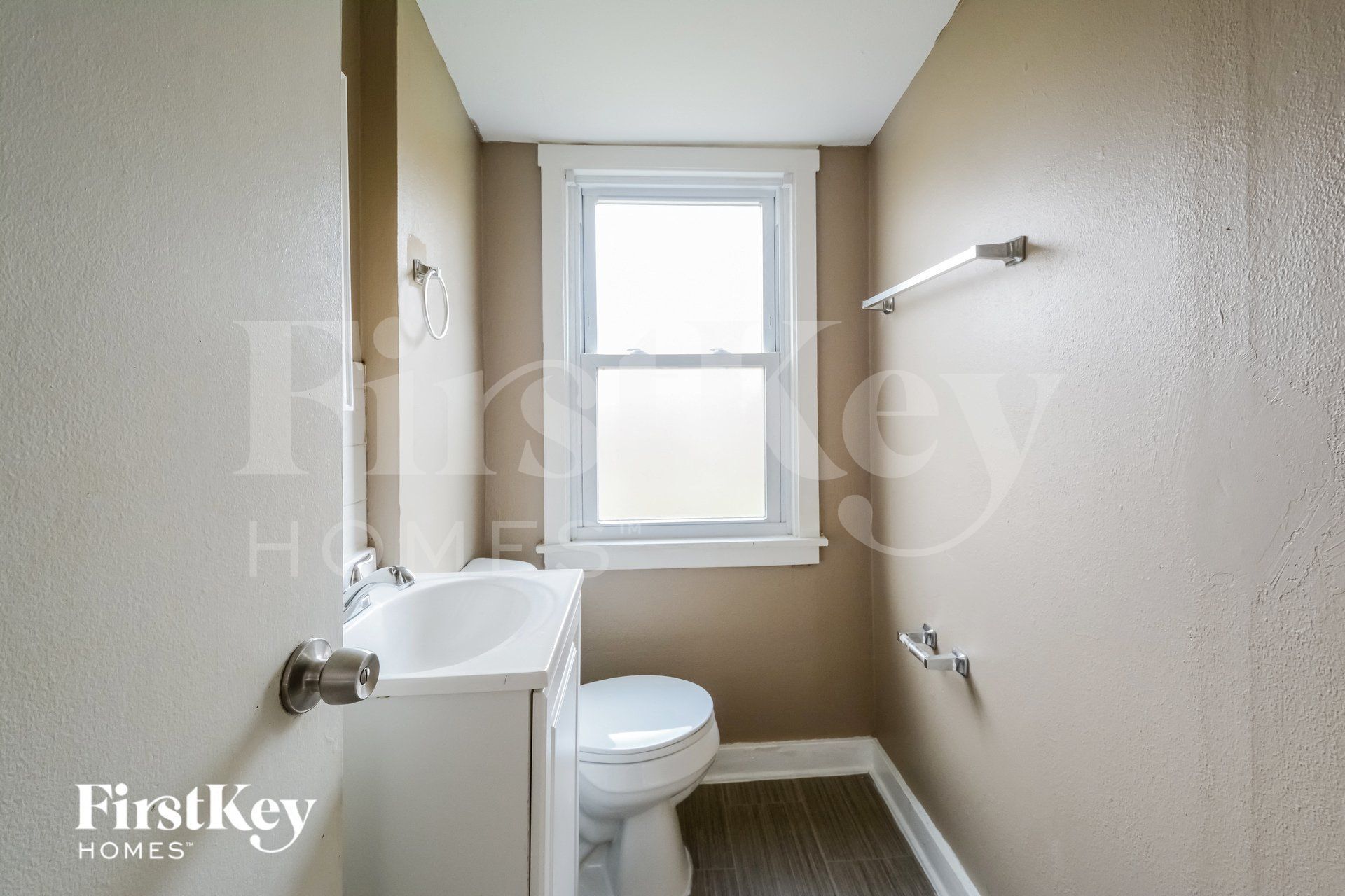 Building Photo - 5415 Parker Rd