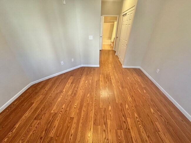 Building Photo - BRIGHT 2-BEDROOM SOUTHWEST LAS VEGAS CONDO