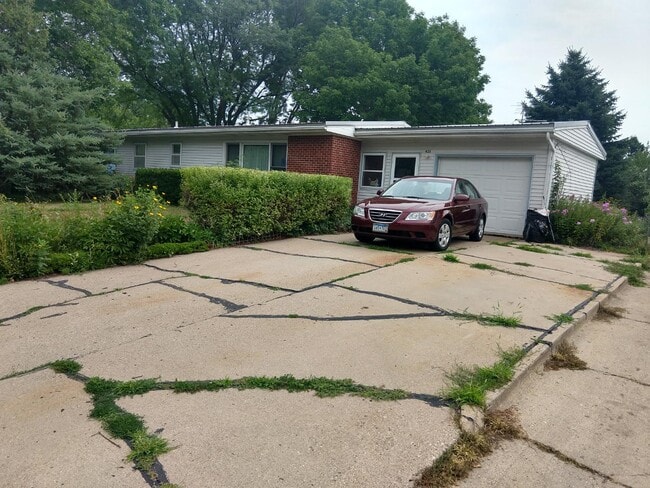 Building Photo - 421 Prentis Ave