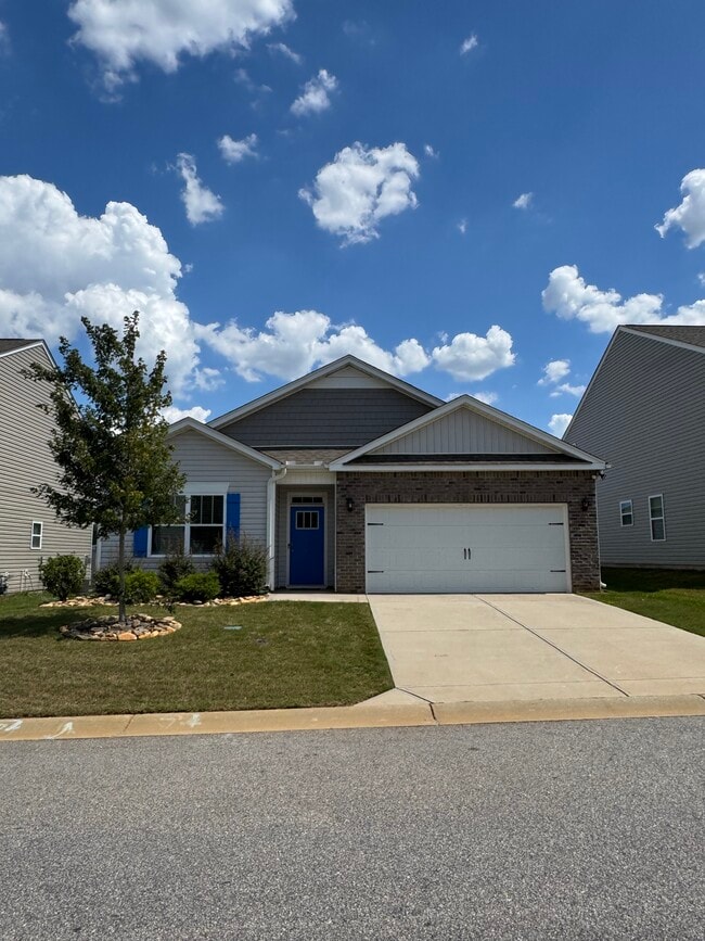 Primary Photo - 839 Barlow Ln
