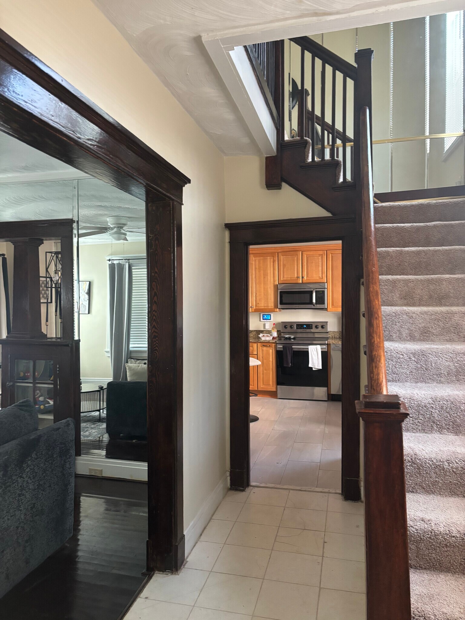 Building Photo - 2595 Waverly Way