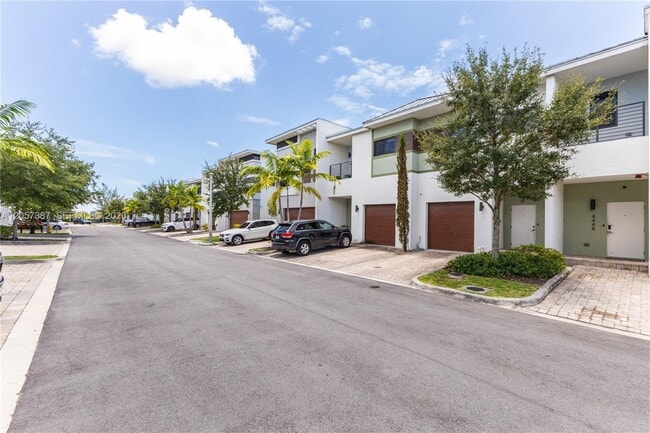 Building Photo - 4444 NW 9th St.
