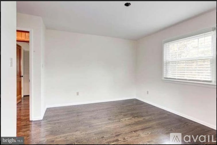 Building Photo - 7110 Ayers Meadow Ln