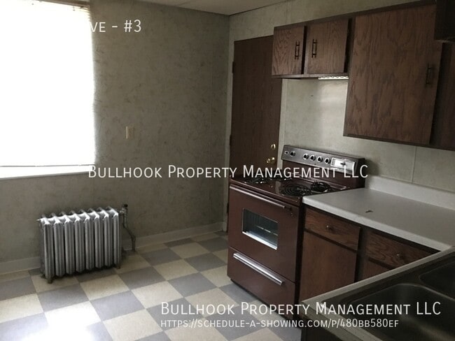 Building Photo - 626 3rd Ave