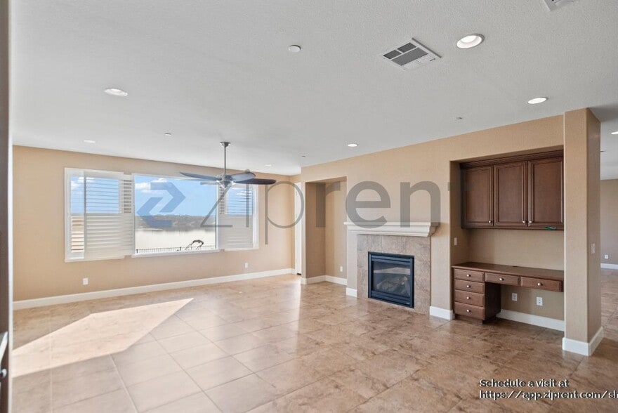 Building Photo - 3998 Chiavari Way