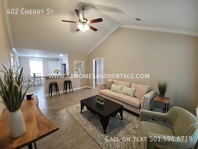 Building Photo - 402 Cherry St | $1495 | 3 beds, 2 full baths