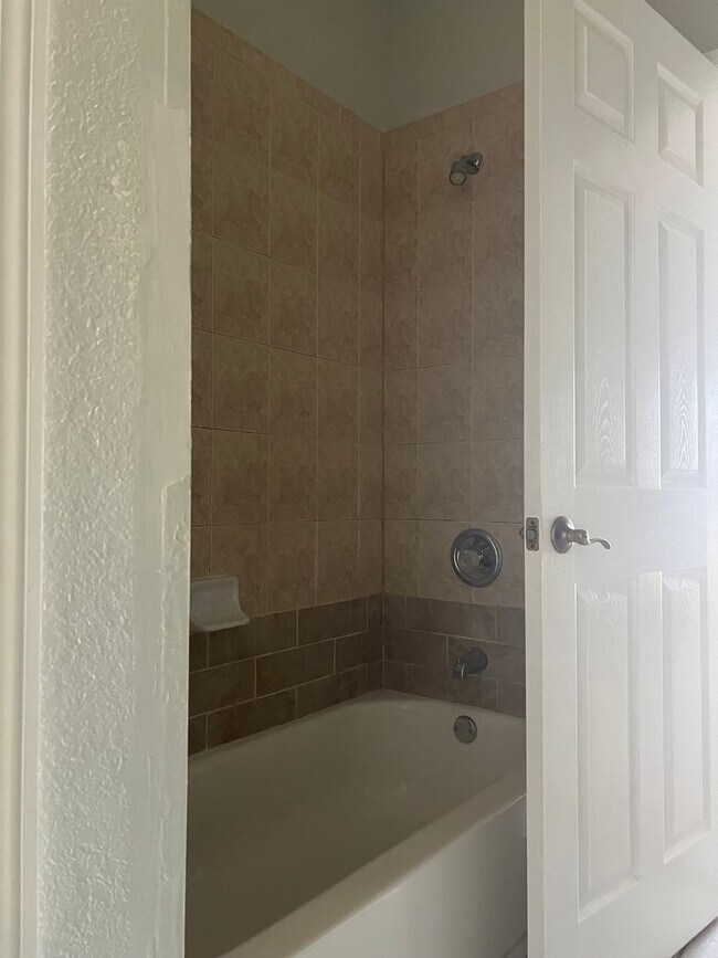 Building Photo - Villa Congress