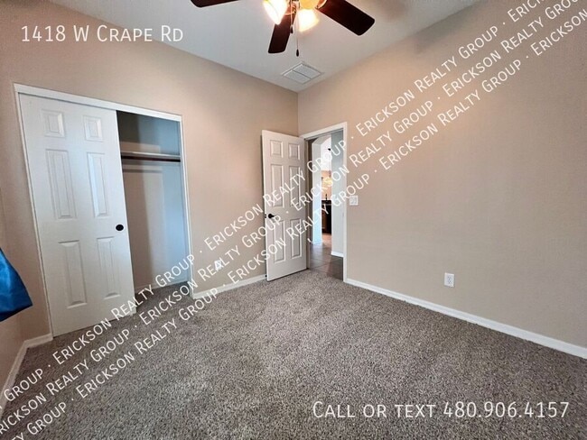 Building Photo - 1418 W Crape Rd