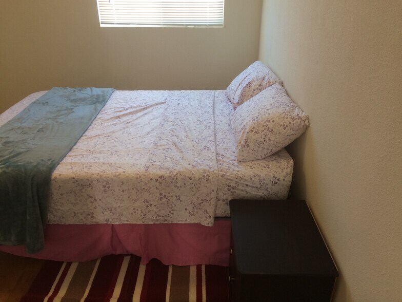 Building Photo - 74006 Gorgonio Dr