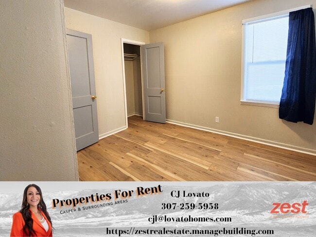 Building Photo - 2310 E 12th St