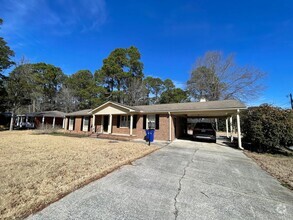 Building Photo - 113 E. Steven Street, Smithfield NC