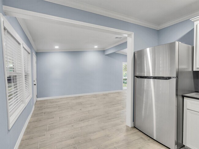 Building Photo - 4418 Dacca Dr