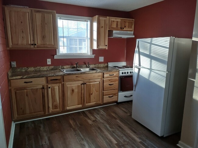 Building Photo - 1166 Peachtree St