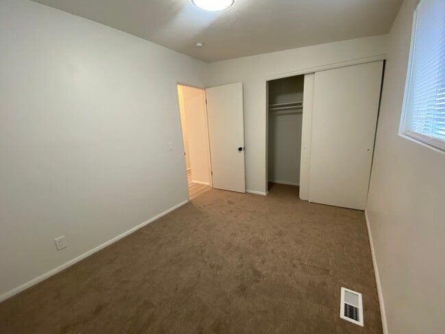 Building Photo - 4971 S 3535 W