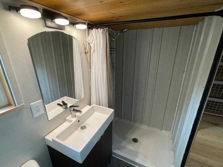 Building Photo - 9600 116th St NE