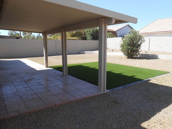Building Photo - 571 Grape Dr