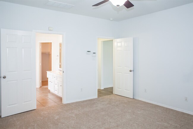 Building Photo - 9402 Borden Bluff Ln