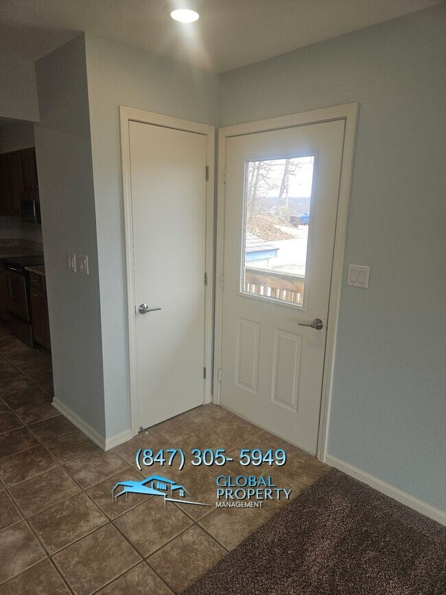 Building Photo - 886 Wading Bird Rd