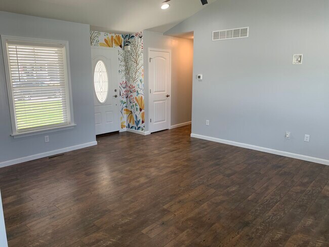 Living room - 145 Mayflower Dr