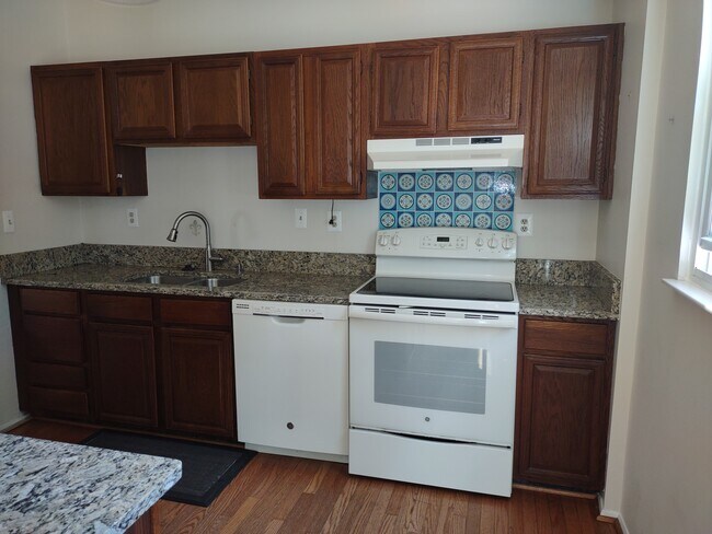 Building Photo - 13983 Cabells Mill Dr