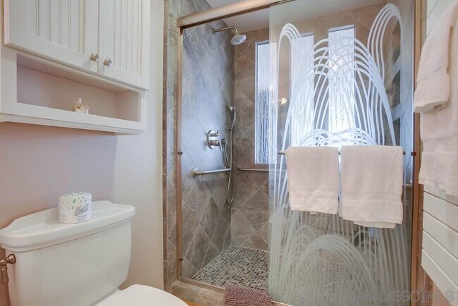 Building Photo - 190 Del Mar Shores Terrace