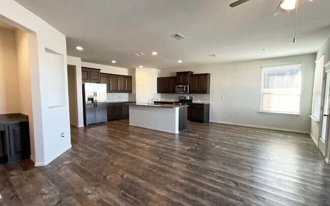 Building Photo - 1219 Santa Clara Dr