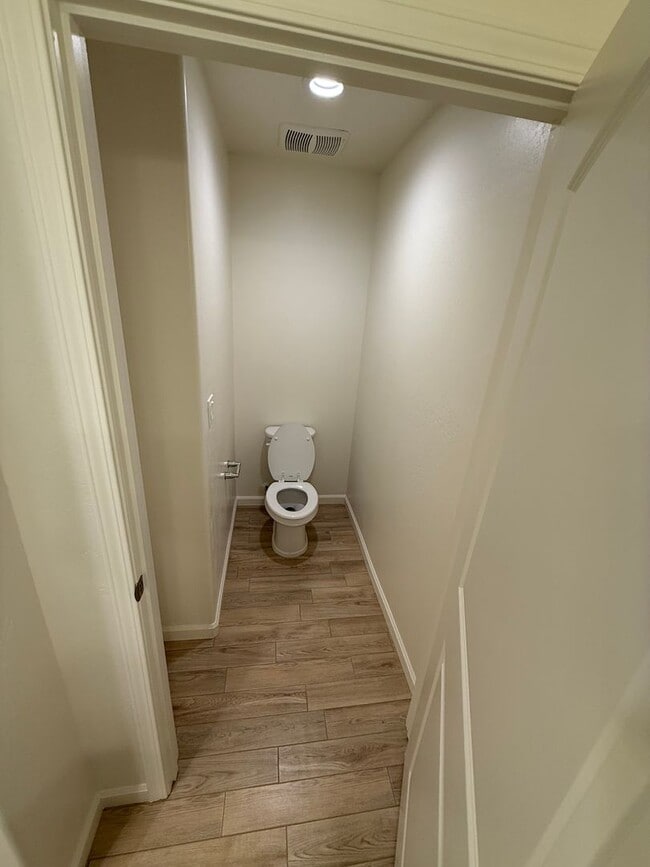 Building Photo - NEW Beautiful 3 Bedroom 2 Bath Home In Delano