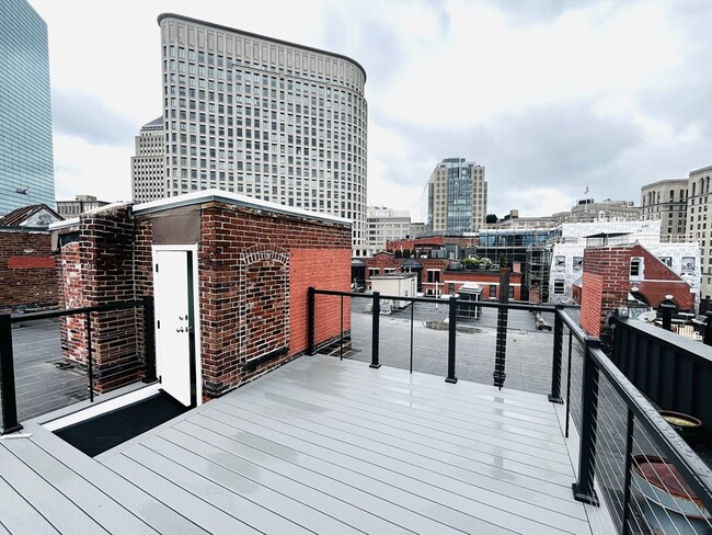 Building Photo - 19 Cortes St