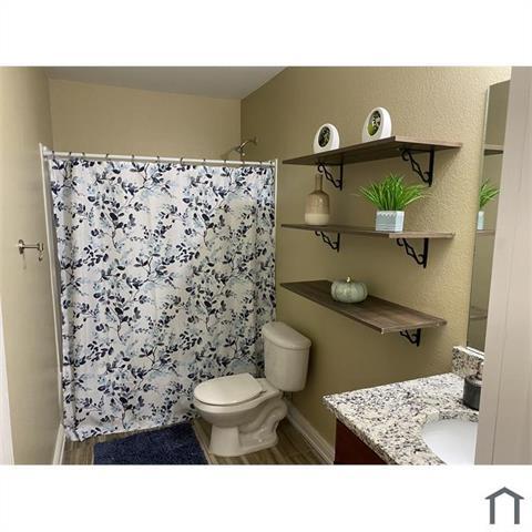 Building Photo - 513 Paddle Dr