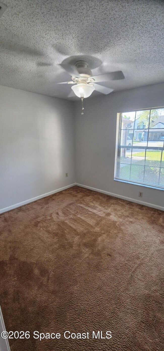 Building Photo - 4024 Pinyon Dr
