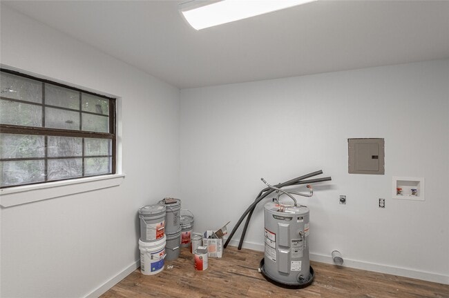 Building Photo - 7A Hickory Ln