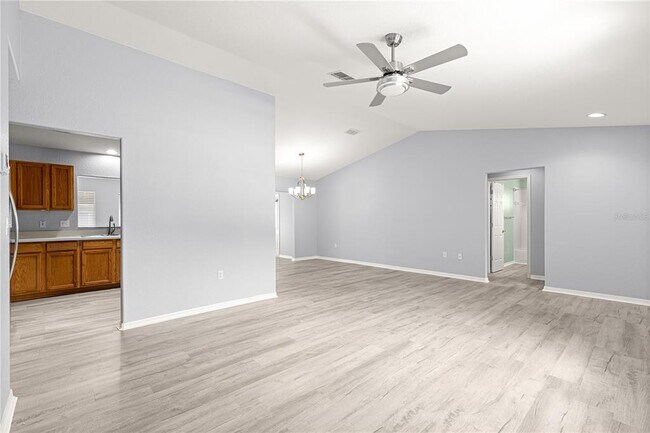 Building Photo - 9891 SE 138th Loop