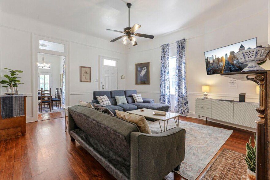 Building Photo - 5128 Freret St